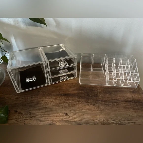 Clear makeup/jewelry 4 pc stackable plastic organizer. - Picture 3 of 5